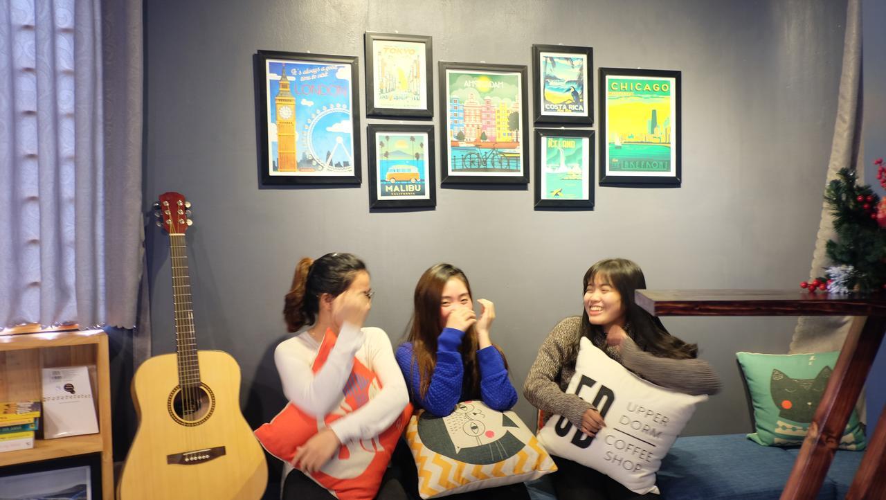 5D Upper Dorm Hostel Дананг Екстериор снимка
